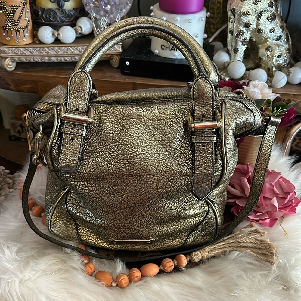 Lowered for fast sell🤩Burberry Golden Hobo 👜